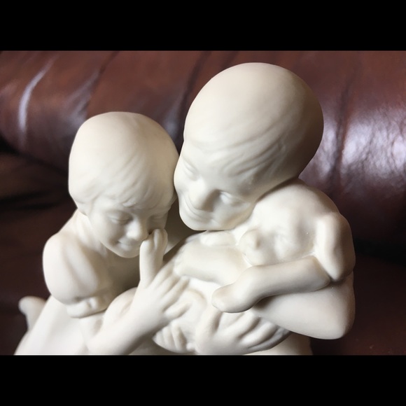 Sweet Hansen Classics Fine Porcelain “Heads or Tails” 1993 collectible figurine - Picture 3 of 6
